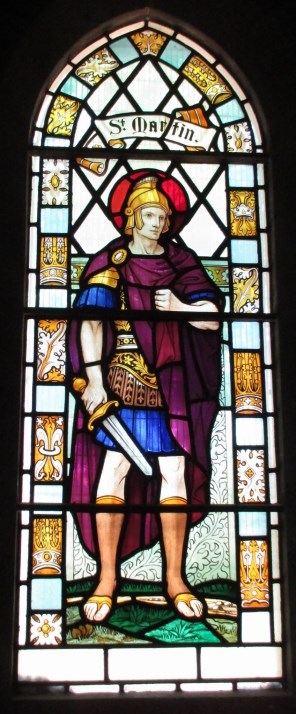 투르의 성 마르티노_by Michael Farrar-Bell_photo by Antiquary_in the Church of All Saints in Roffey_England UK.jpg